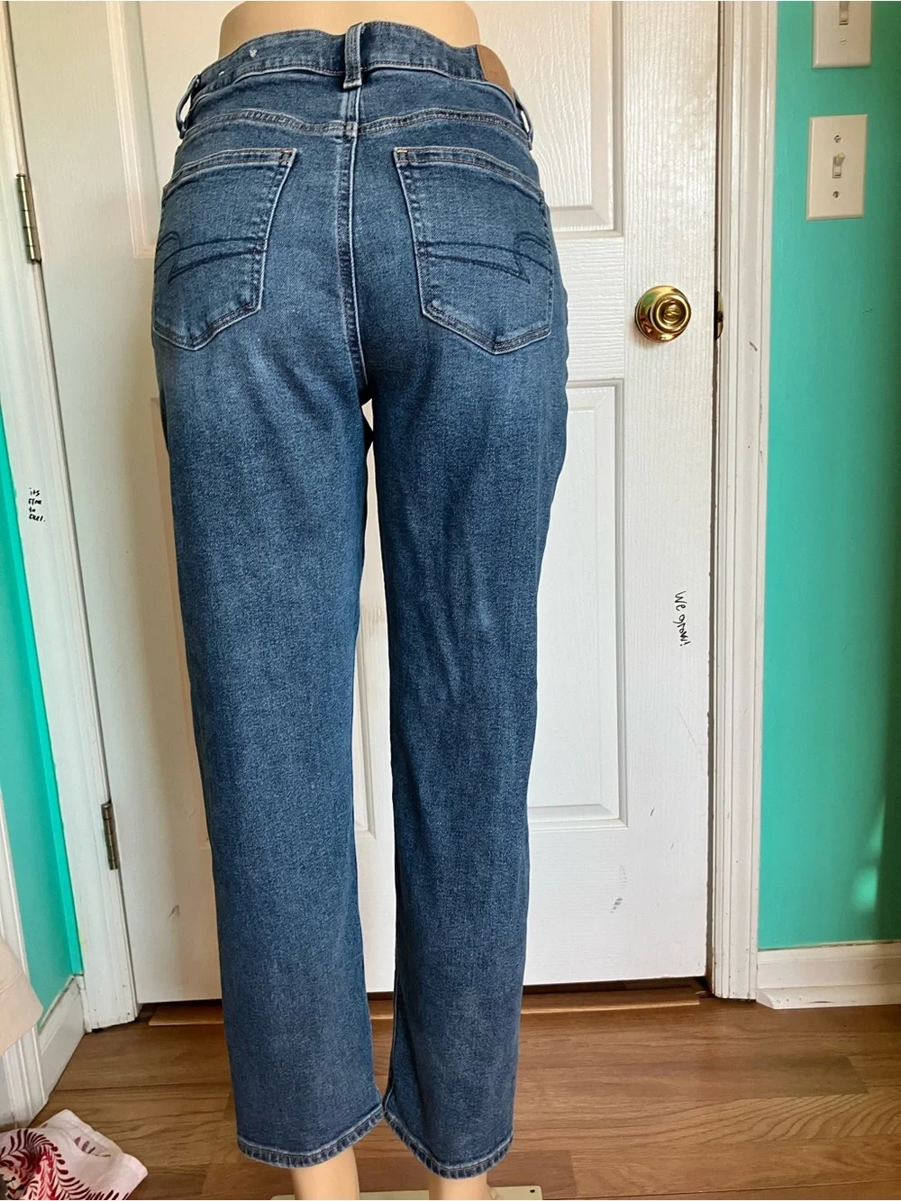 American Eagle Outfitters Mid-Rise Straight Leg Denim Jeans - Medium Blue